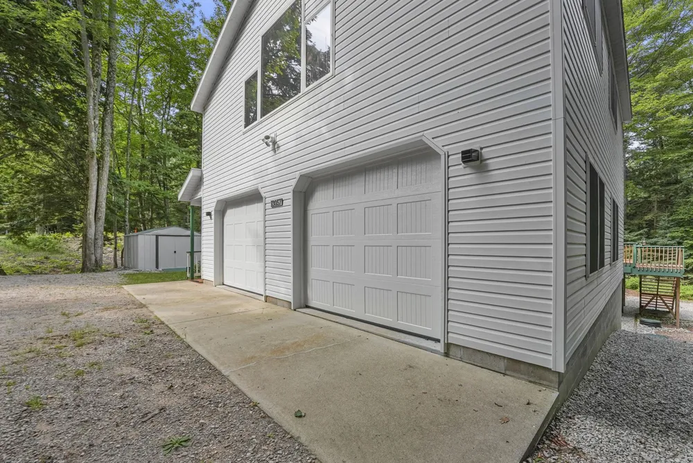 13057 Cherrywood Court Leelanau Township, MI 49670
