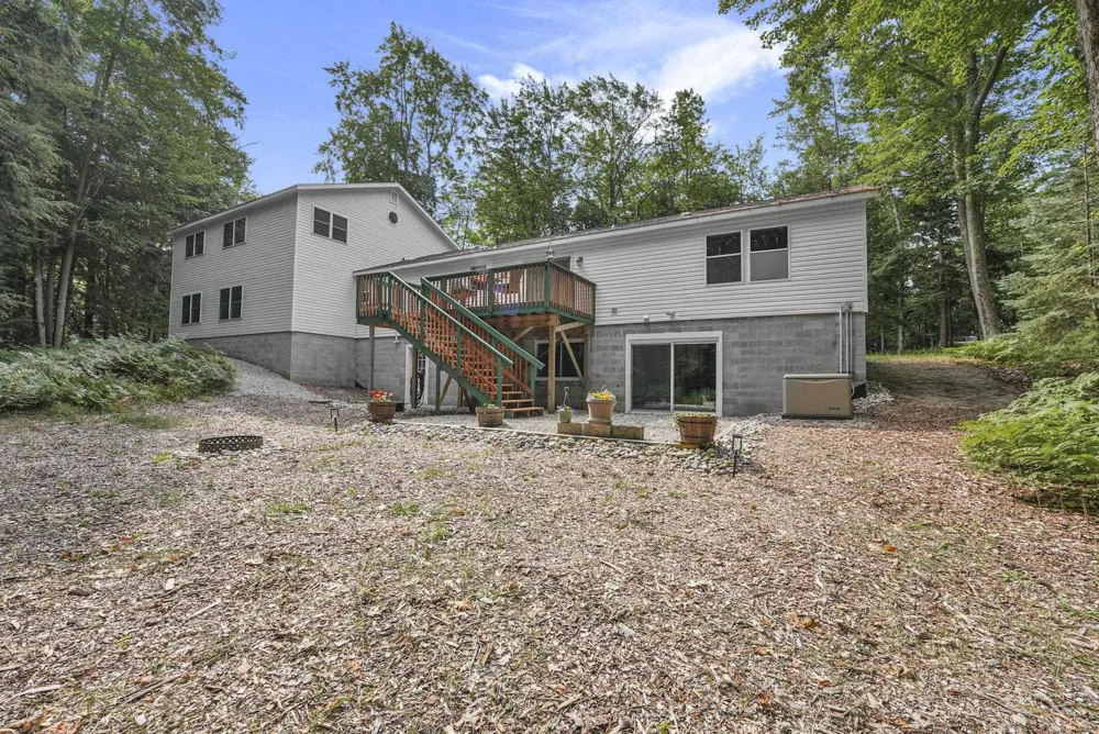 13057 Cherrywood Court Leelanau Township, MI 49670