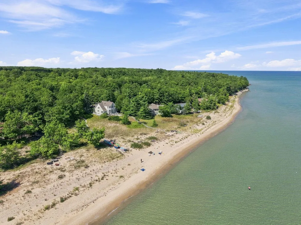 13057 Cherrywood Court Leelanau Township, MI 49670