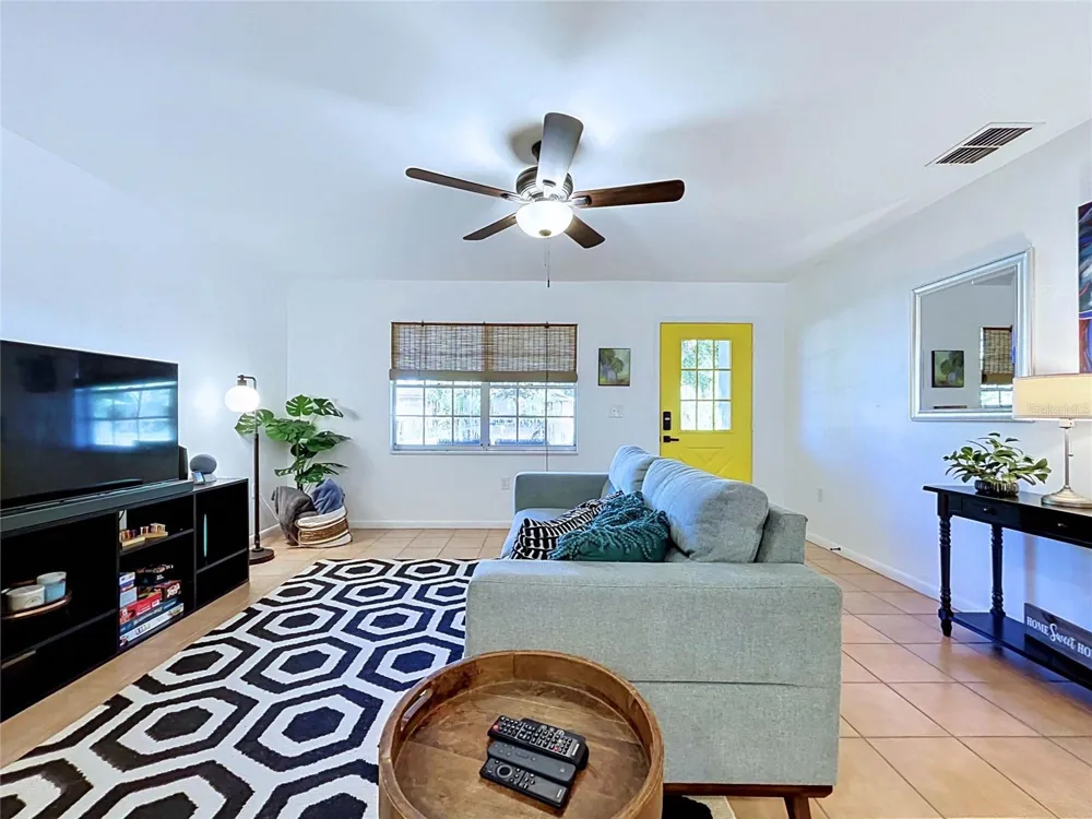 815 35TH STREET W Bradenton, FL 34205