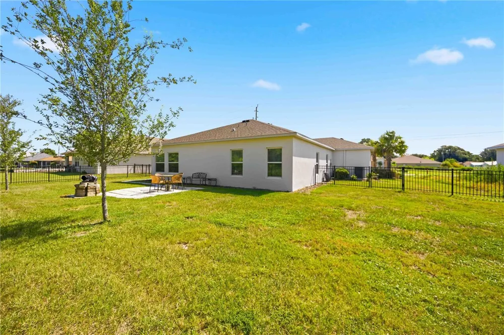403 SEASONS DRIVE Punta Gorda, FL 33983