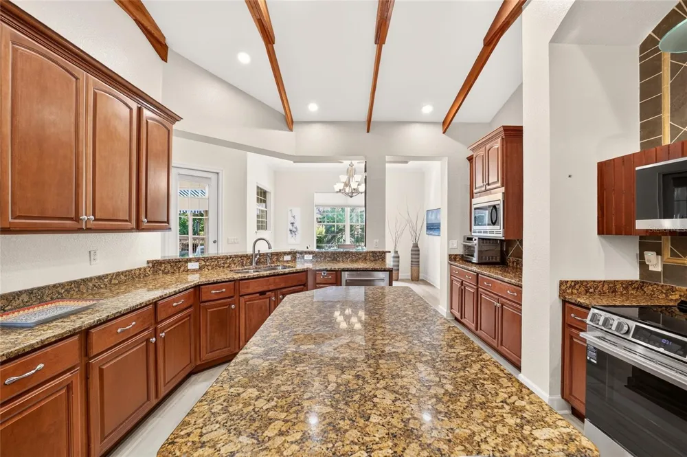 914 SE 43RD STREET ocala, FL 34480