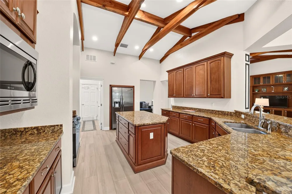 914 SE 43RD STREET ocala, FL 34480