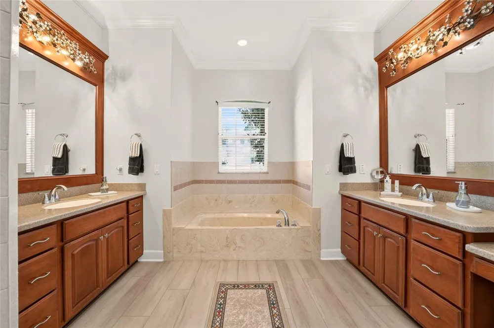 914 SE 43RD STREET ocala, FL 34480