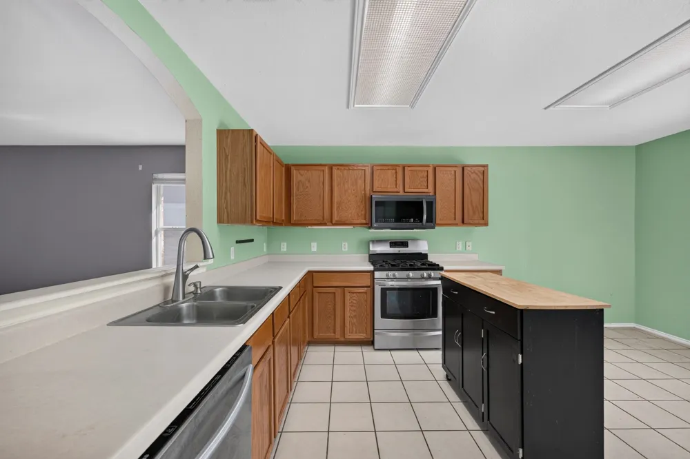 108 Remington Drive Kyle, TX 78640
