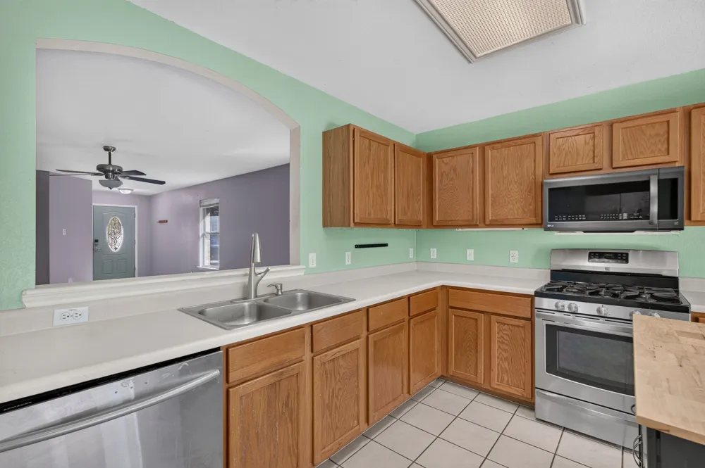 108 Remington Drive Kyle, TX 78640