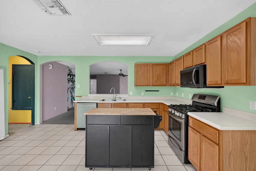 108 Remington Drive Kyle, TX 78640