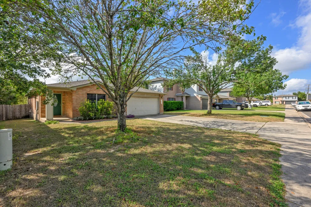 108 Remington Drive Kyle, TX 78640