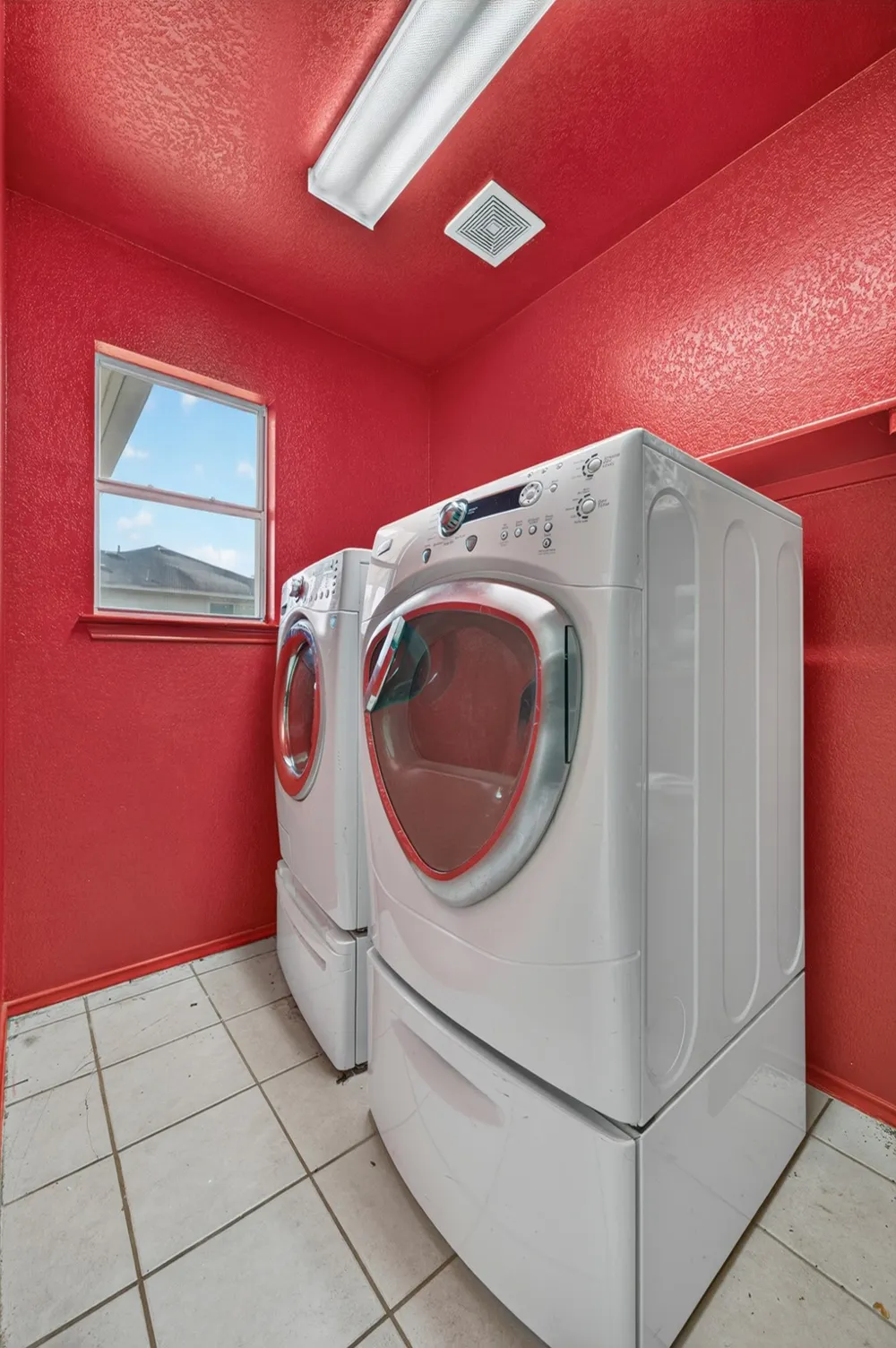 108 Remington Drive Kyle, TX 78640