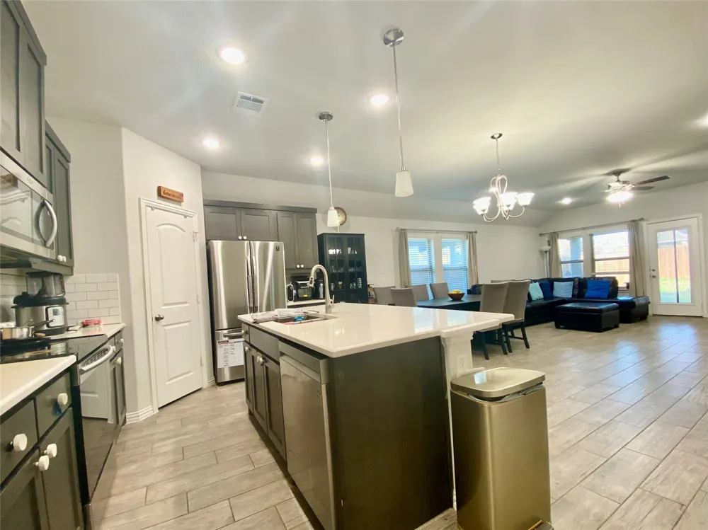 332 Paloma Street Weatherford, TX 76087