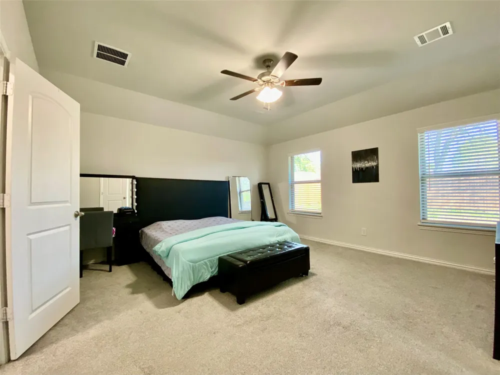 332 Paloma Street Weatherford, TX 76087