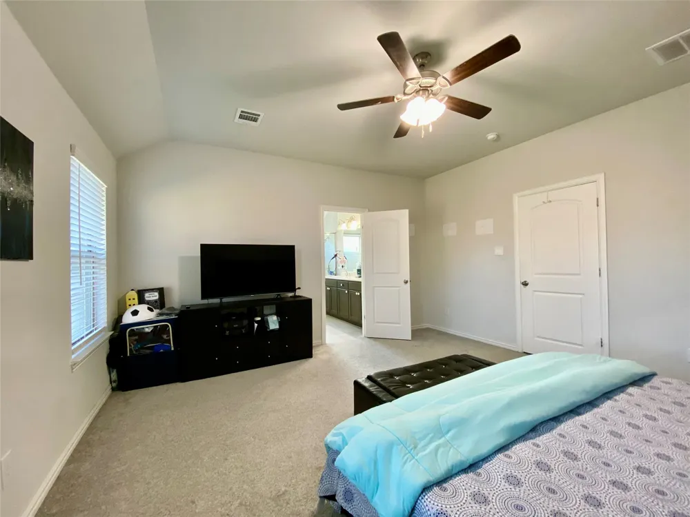 332 Paloma Street Weatherford, TX 76087
