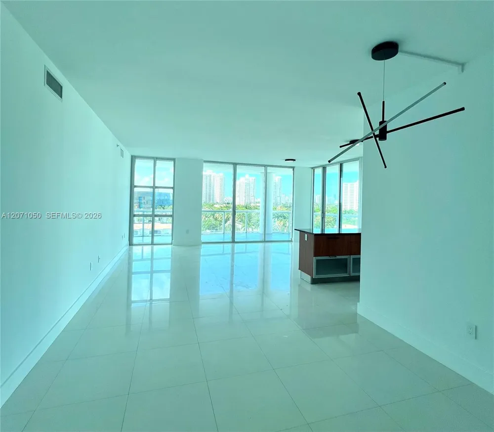 3131 NE 188th St  #1-801 Aventura, FL 33180