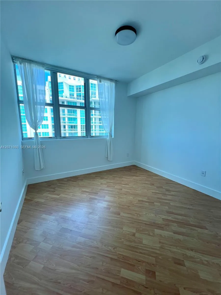 3131 NE 188th St  #1-801 Aventura, FL 33180