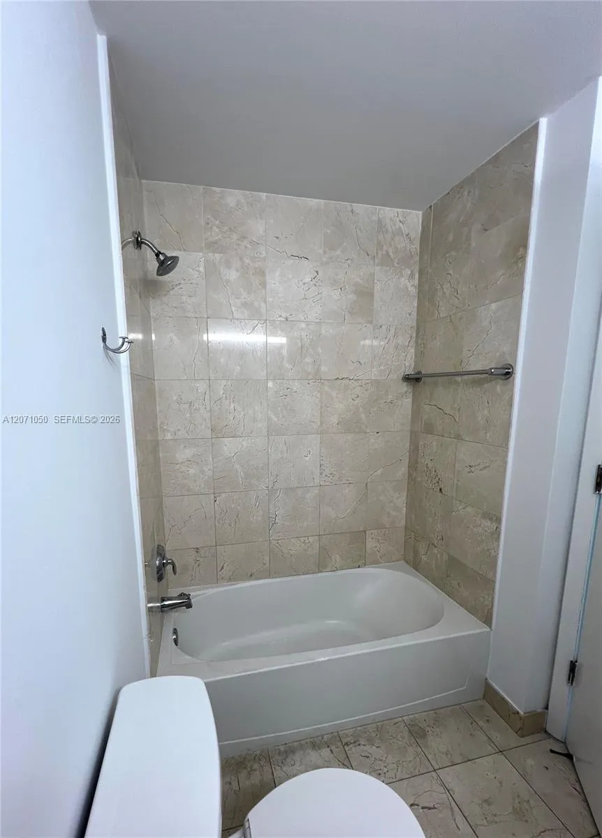 3131 NE 188th St  #1-801 Aventura, FL 33180