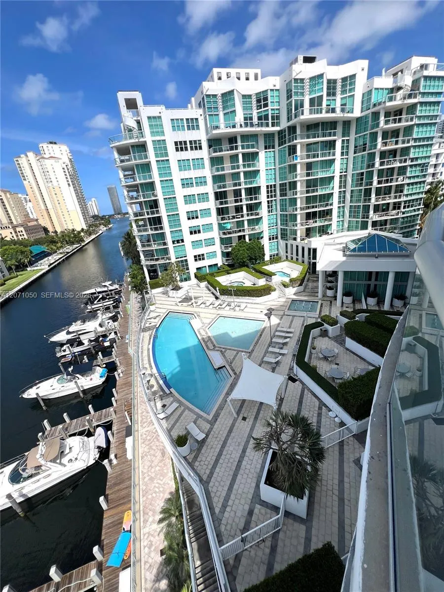 3131 NE 188th St  #1-801 Aventura, FL 33180