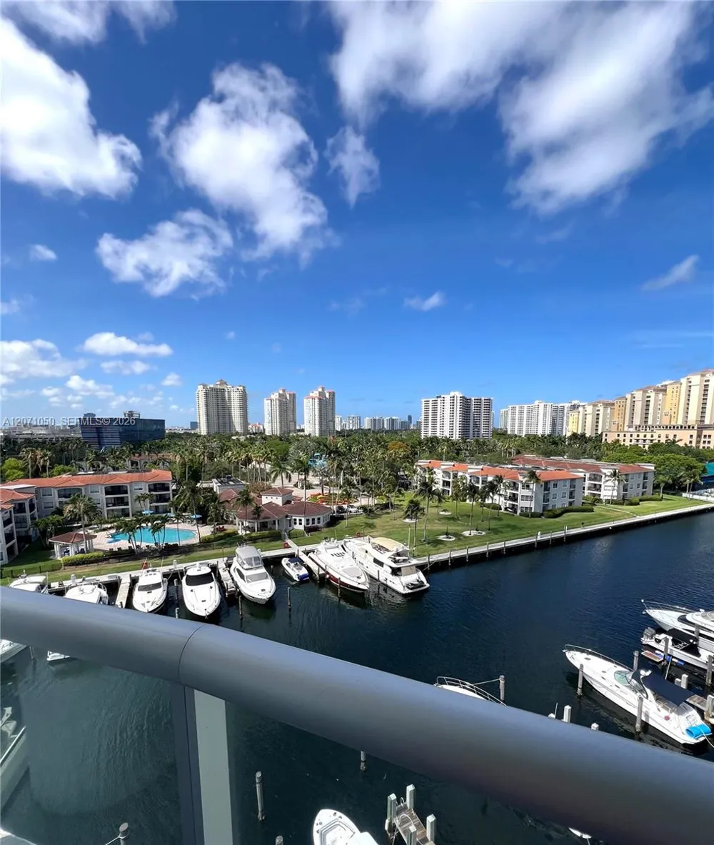 3131 NE 188th St  #1-801 Aventura, FL 33180