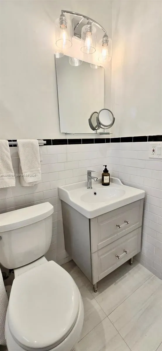 712 SW 9th St #1 Fort Lauderdale, FL 33315