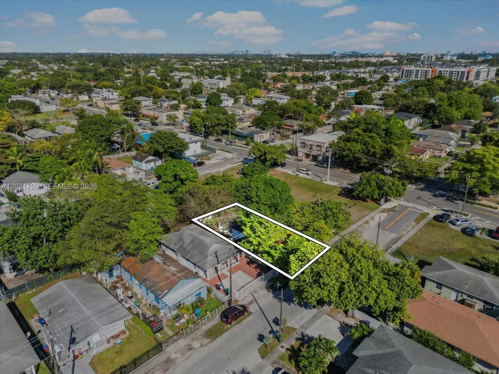 1829 NW 62nd Ter Miami, FL 33147