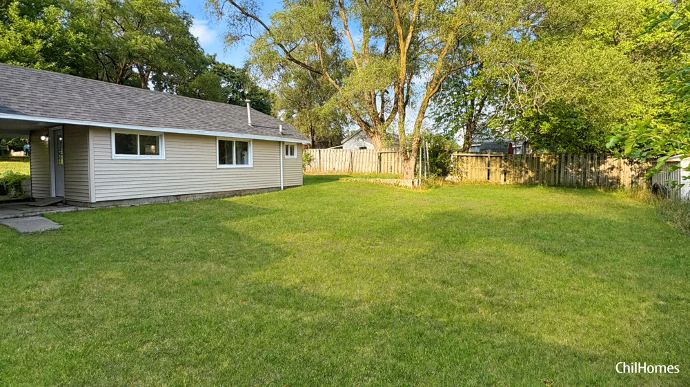 716 Root Street Belding City, MI 48809