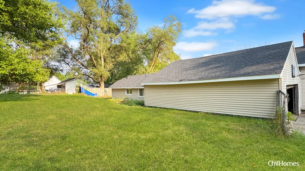 716 Root Street Belding City, MI 48809