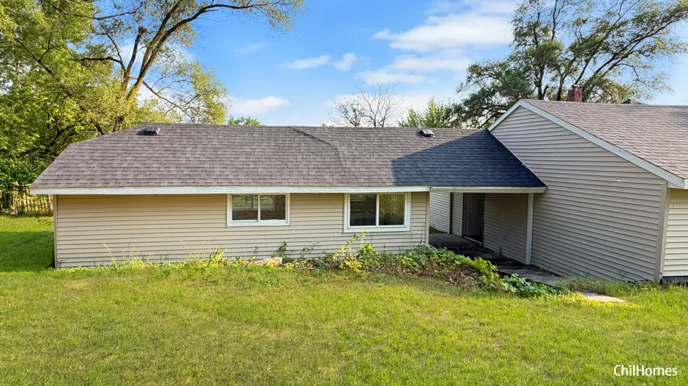 716 Root Street Belding City, MI 48809