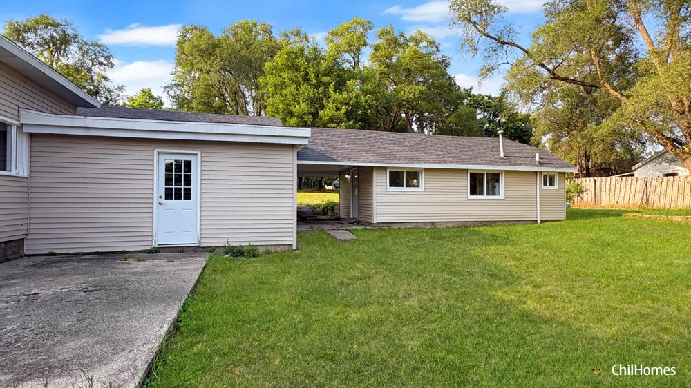 716 Root Street Belding City, MI 48809
