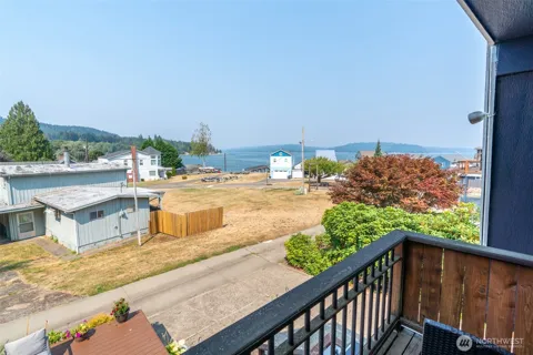 20 Tillicum Beach Lane