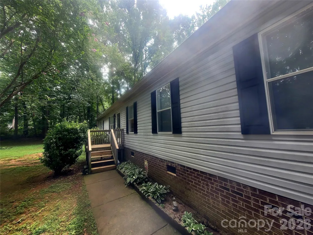 121 Sylvan Drive Statesville, NC 28677
