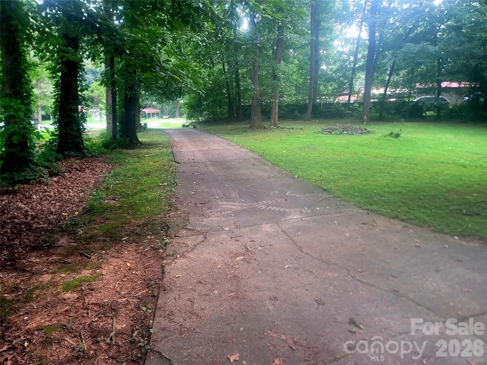 121 Sylvan Drive Statesville, NC 28677