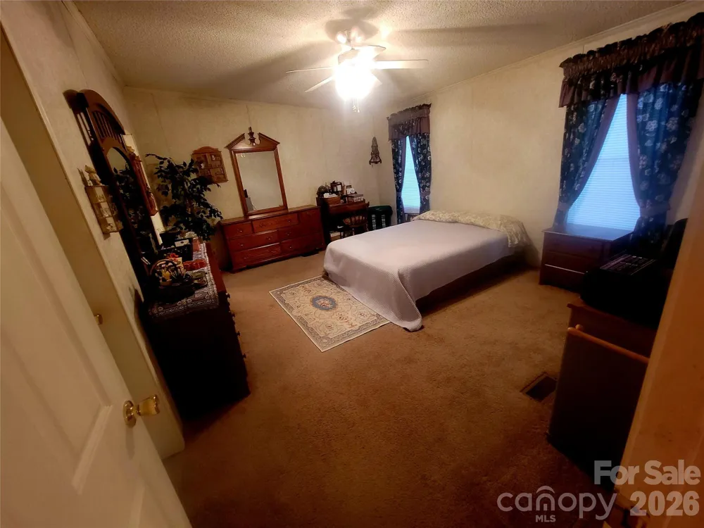 121 Sylvan Drive Statesville, NC 28677