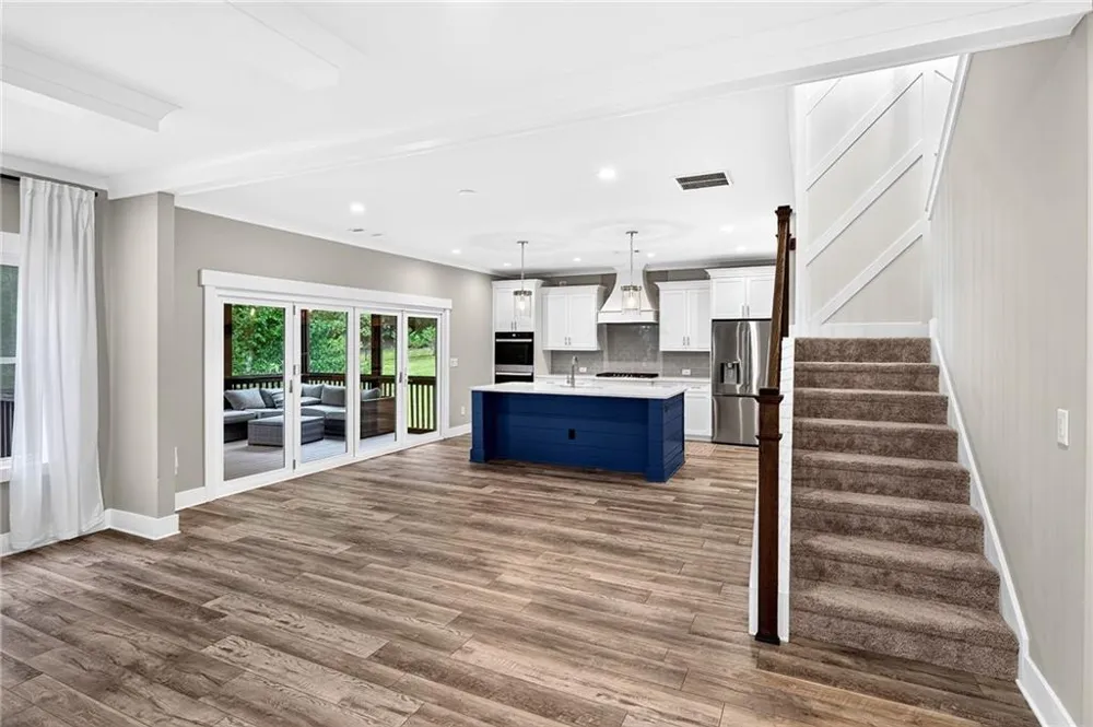 727 Old Collins Road Hoschton, GA 30548
