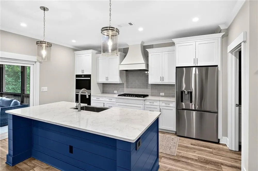 727 Old Collins Road Hoschton, GA 30548