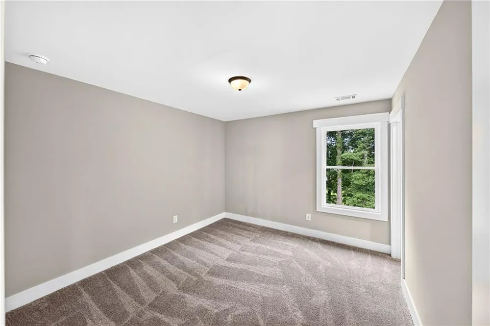 727 Old Collins Road Hoschton, GA 30548