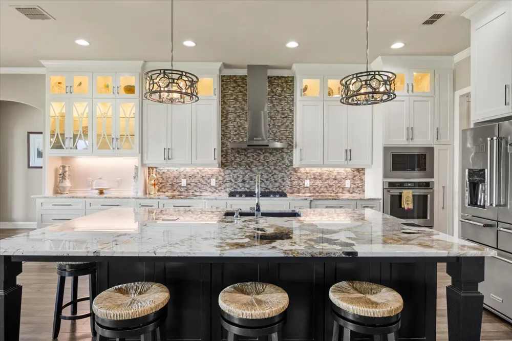 2603 Waters Edge Drive Granbury, TX 76048