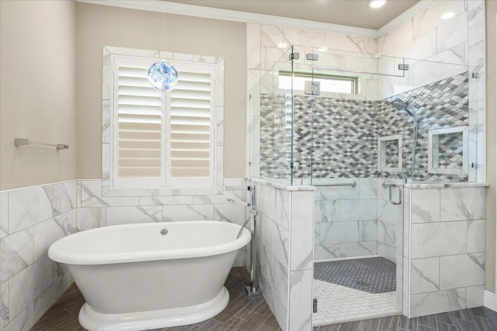2603 Waters Edge Drive Granbury, TX 76048