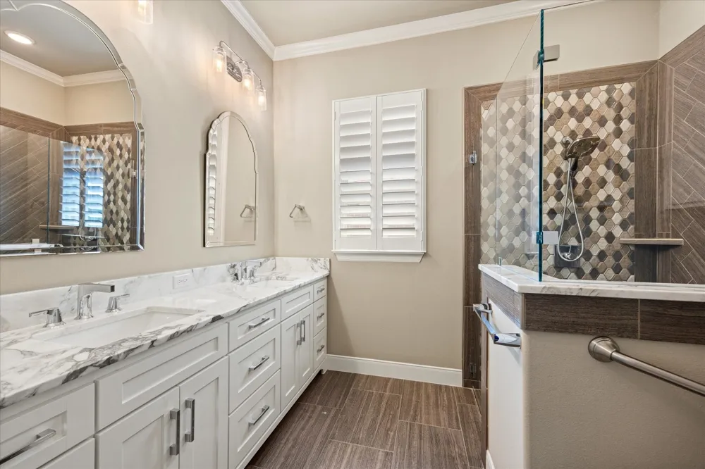 2603 Waters Edge Drive Granbury, TX 76048