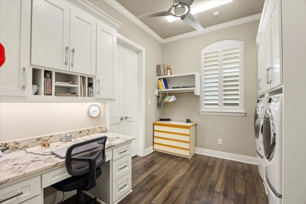 2603 Waters Edge Drive Granbury, TX 76048