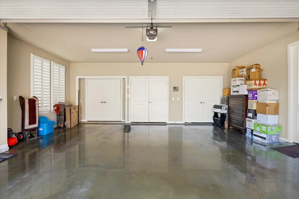 2603 Waters Edge Drive Granbury, TX 76048