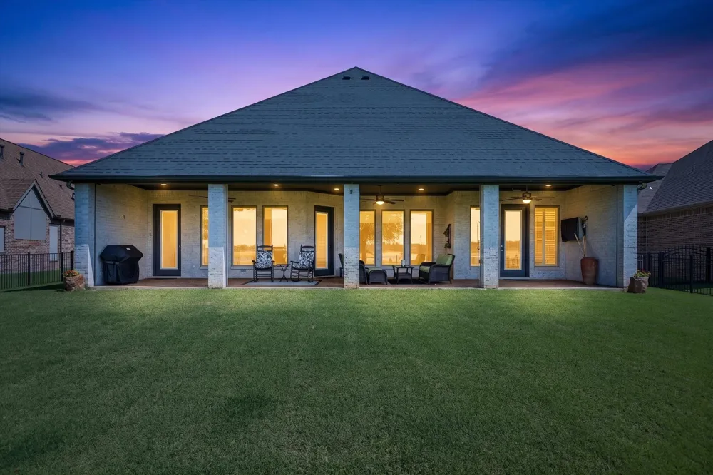 2603 Waters Edge Drive Granbury, TX 76048