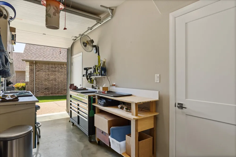2603 Waters Edge Drive Granbury, TX 76048