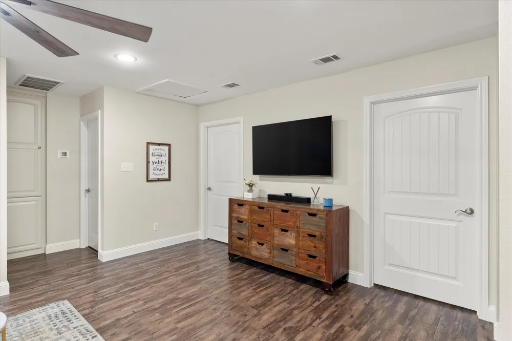 13700 Park Harbor Drive Eustace, TX 75124