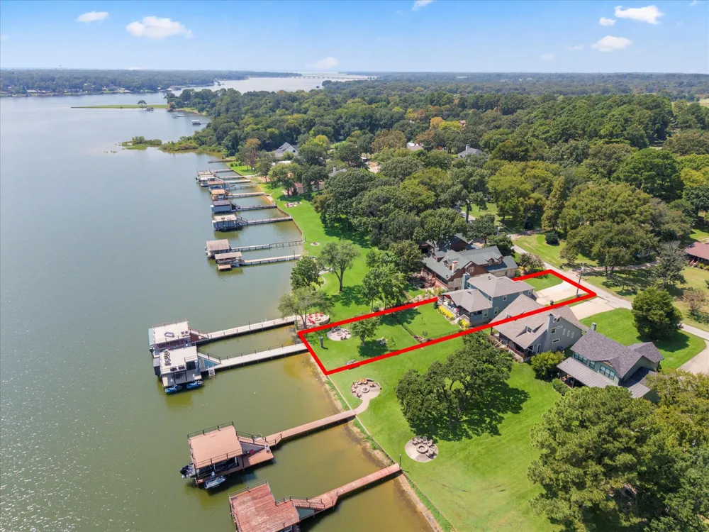 13700 Park Harbor Drive Eustace, TX 75124