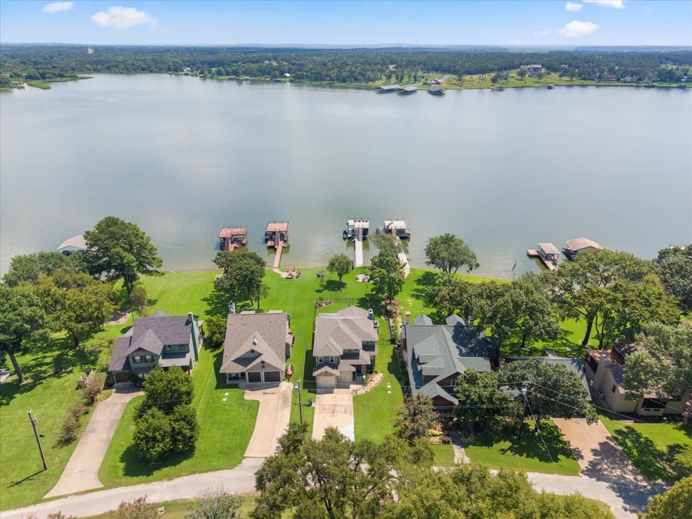 13700 Park Harbor Drive Eustace, TX 75124