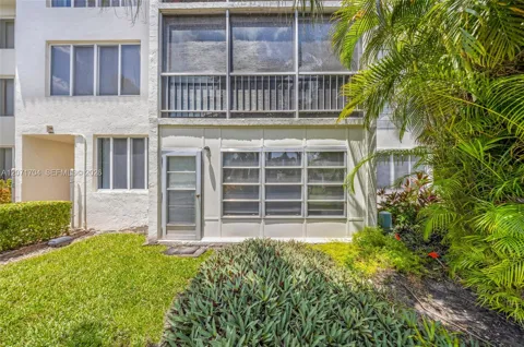 6750 Royal Palm Blvd #106E