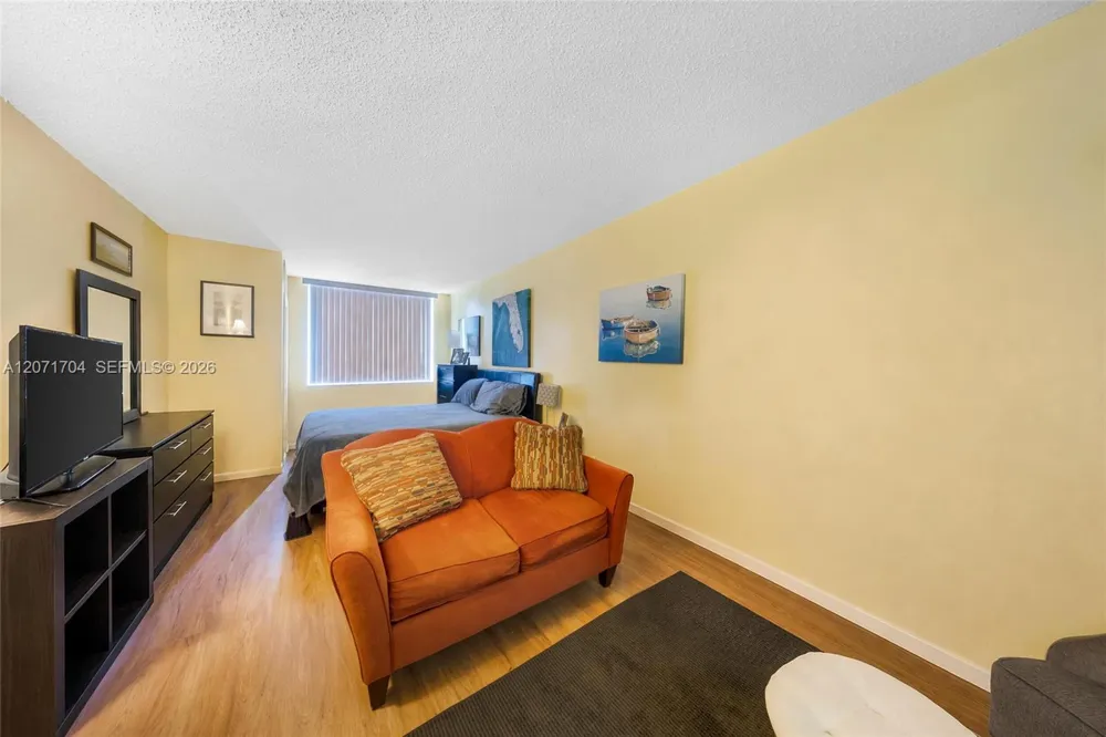 6750 Royal Palm Blvd #106E Margate, FL 33063
