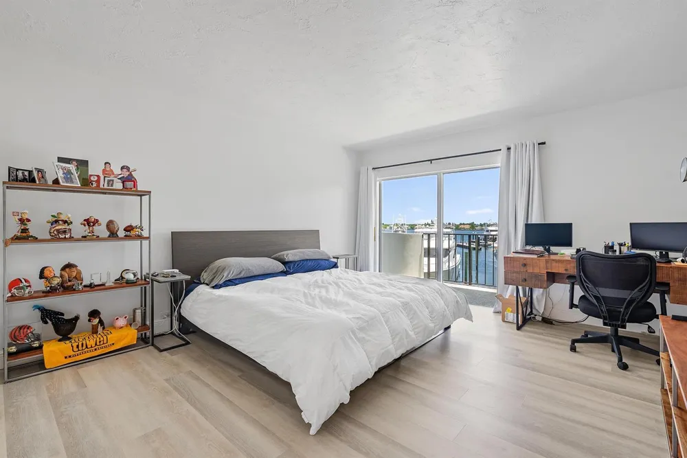 1200 Marine Way #G11 North Palm Beach, FL 33408