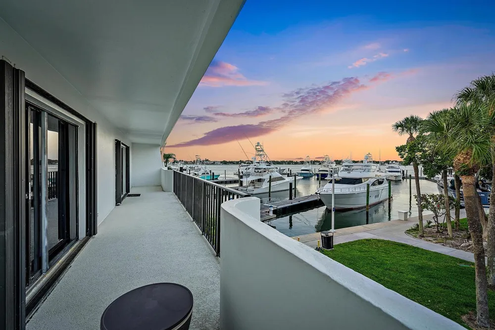 1200 Marine Way #G11 North Palm Beach, FL 33408