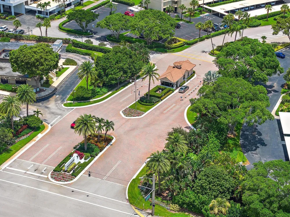 1200 Marine Way #G11 North Palm Beach, FL 33408