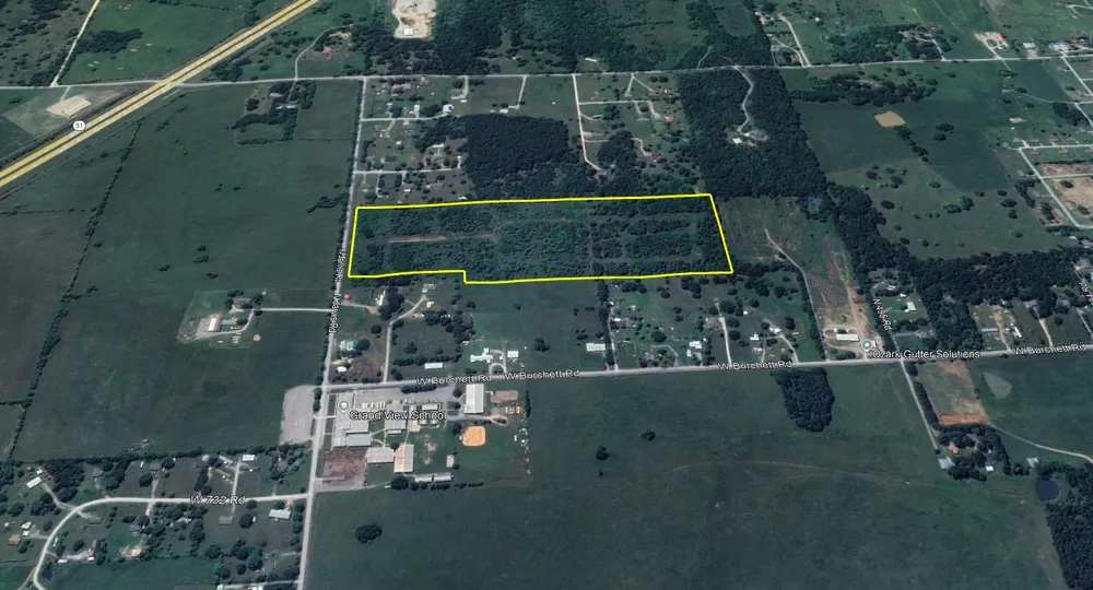 15300 Jarvis Road Tahlequah, OK 74464